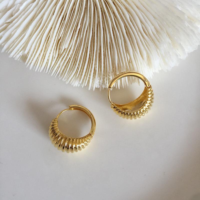 French Vintage Gold Color Textured Earrings for Women Stainless Steel Teardrop Chunky Hoop Earrings Statement Jewelry New Trend