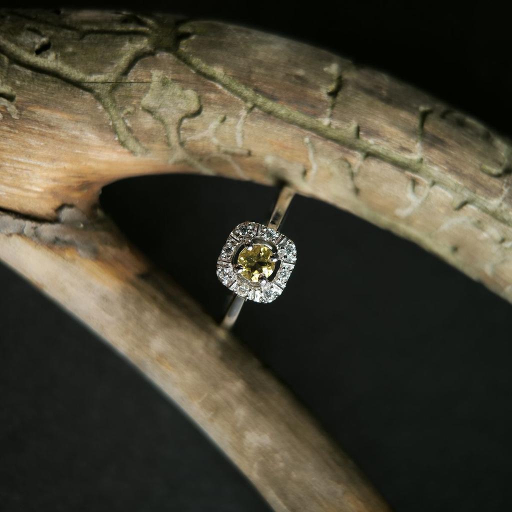 Серебряное кольцо с цитрином nano 0.308ct, вес изделия 2,09 гр (2190059)