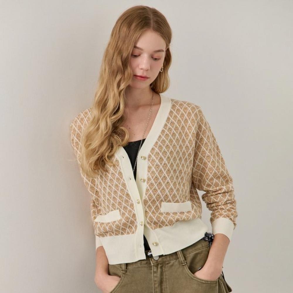 

Maxza Diamond Pattern Pearl Button V Neck Knit Cardigan Ze10qd002na blacks/FREE