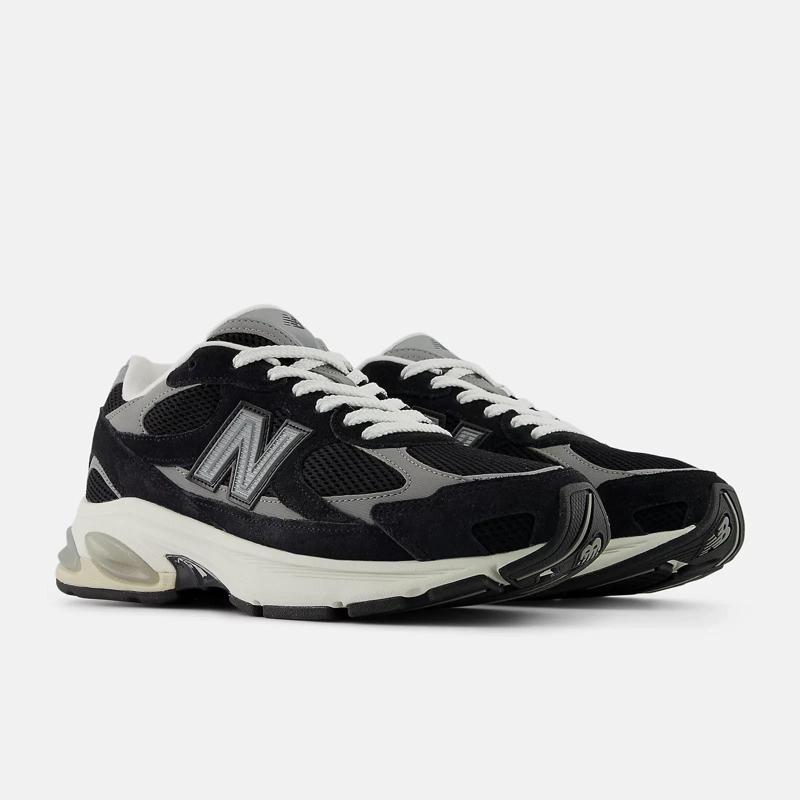 U2010892 New Balance 2010 Black/Shadow Grey (Men s) 8.5