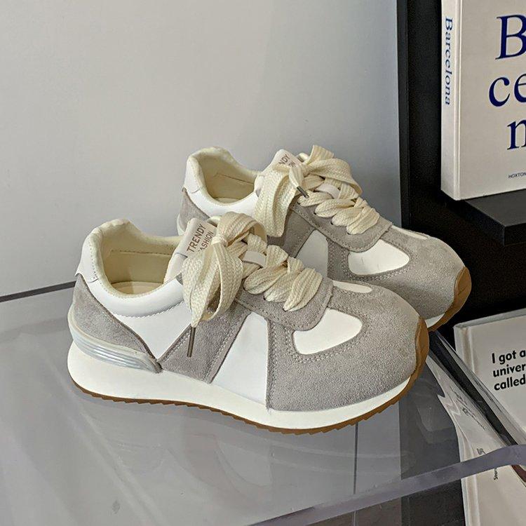 

Круглая головка легкие повседневные спортивные туфли женские весна 2025 новые толстые подошвы маленькие папины туфли увеличивающие рост внутри немецкие тренировочные туфли 40