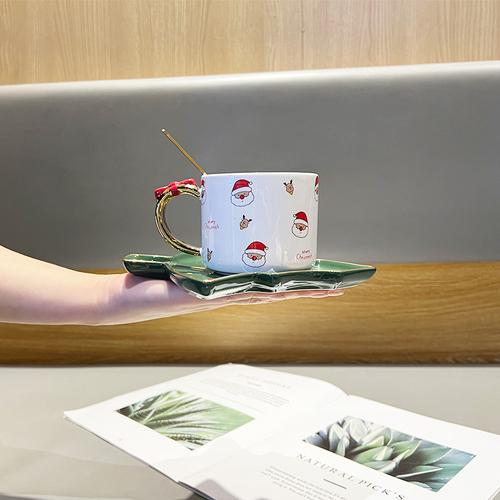 

Christmas Ceramic Cup Coffee Mugs with Plate Suit Household Exquisite Afternoon Tea Cups Creativity Breakfast Milk Couple Gift 201-300ml