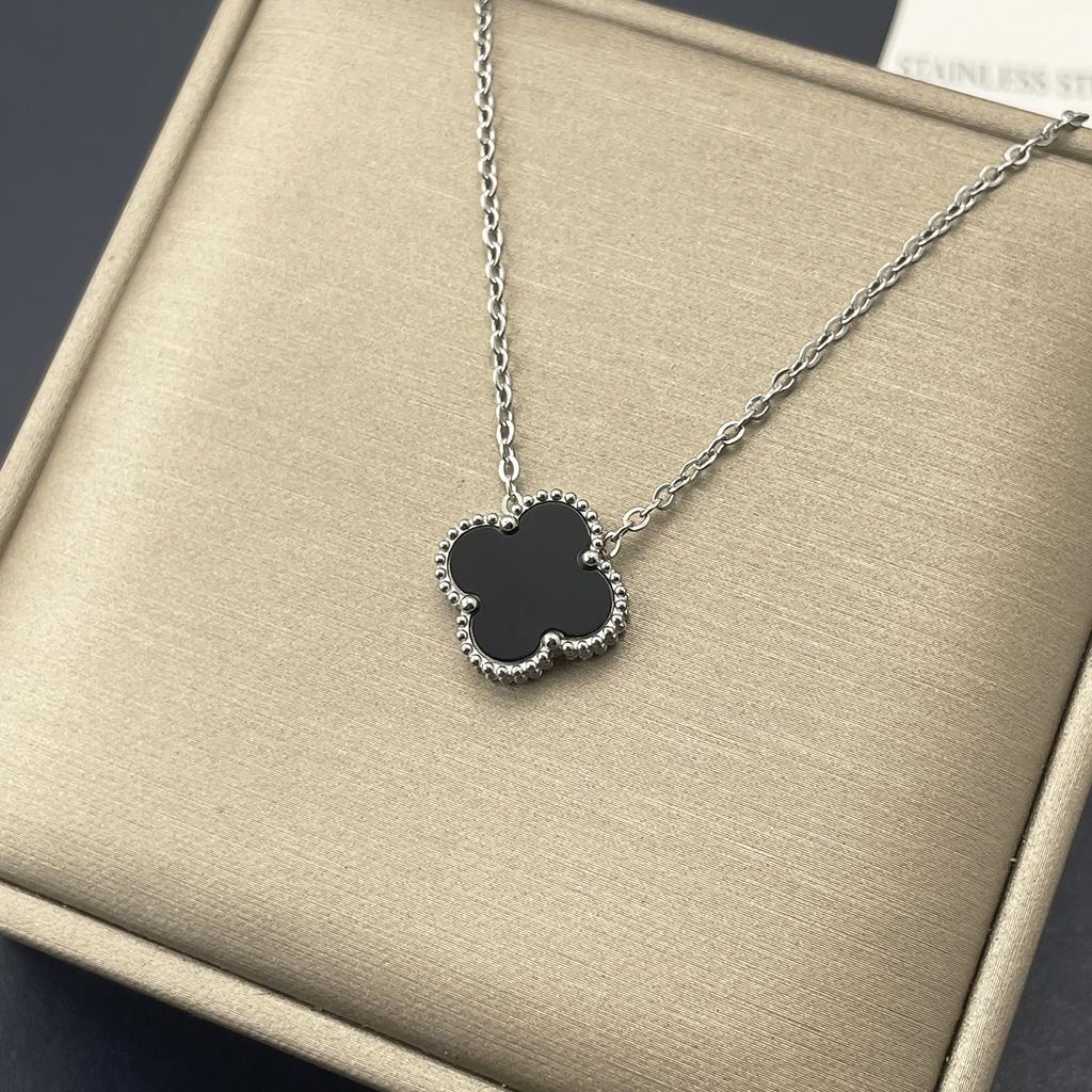 15mm Dubbelsidigt Titanstål Fyrklöver Halsband Dam Enkelt Titanstål Nyckelbenskedja Halsband Nät Röd Smycke