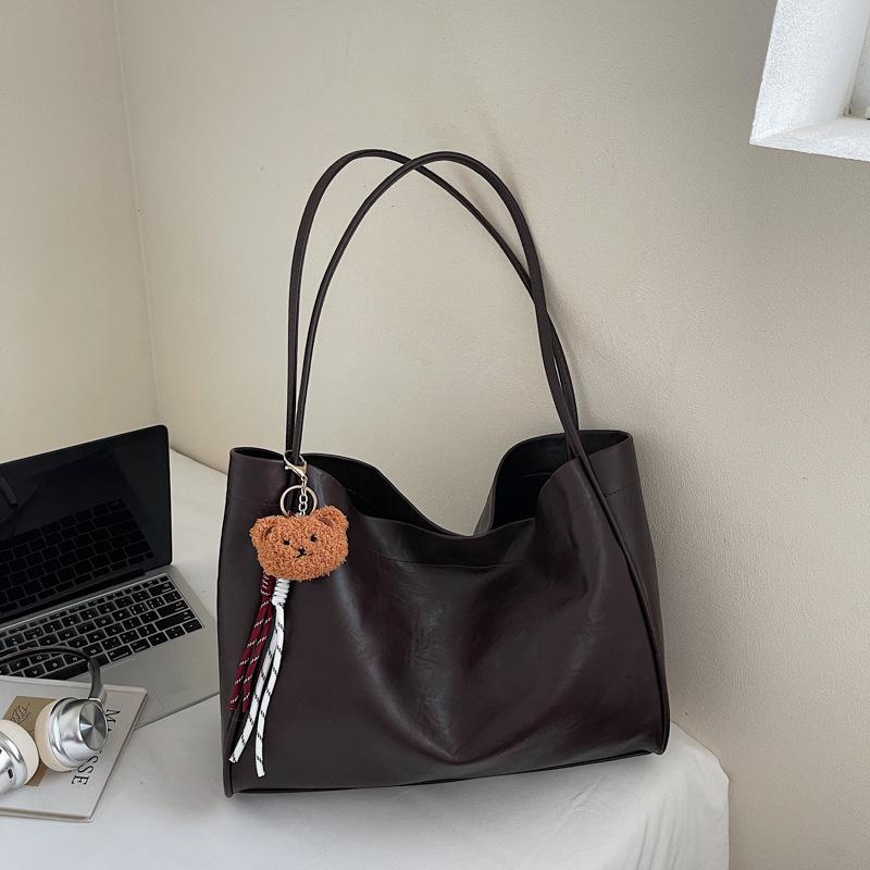 Retro fashion tote bag women's 2025 autumn new commuting large-capacity shoulder bag high-value armpit bag