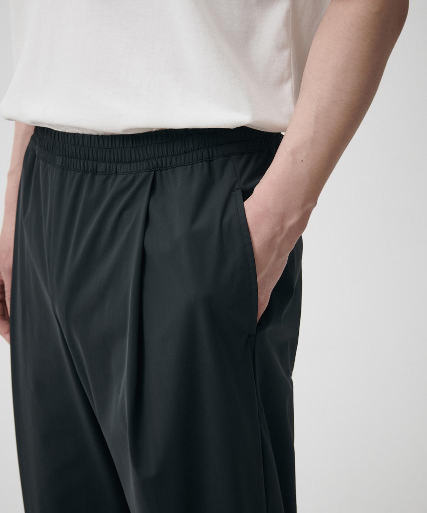 Musinsa Standard Cooling Deep Tuck Wide Elastic Waist Pants [Dark Gray]
