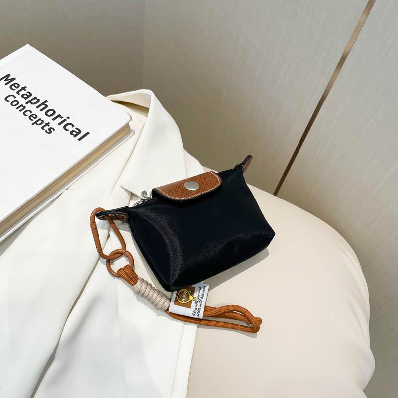 

2 summer new beautiful exquisite small handbag versatile casual women s bag contrasting color advanced sense чёрный