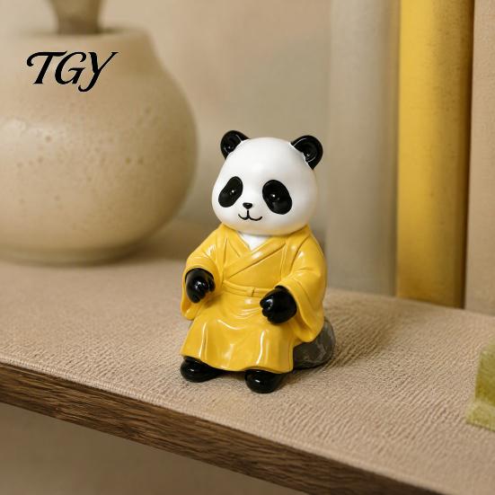 Minimalist Home Soft Furnishings Panda Playing Go Chess Figurine, Resin Zen Robe Tabletop Meditation Courtyard Landscaping Ornament, Cute Statue