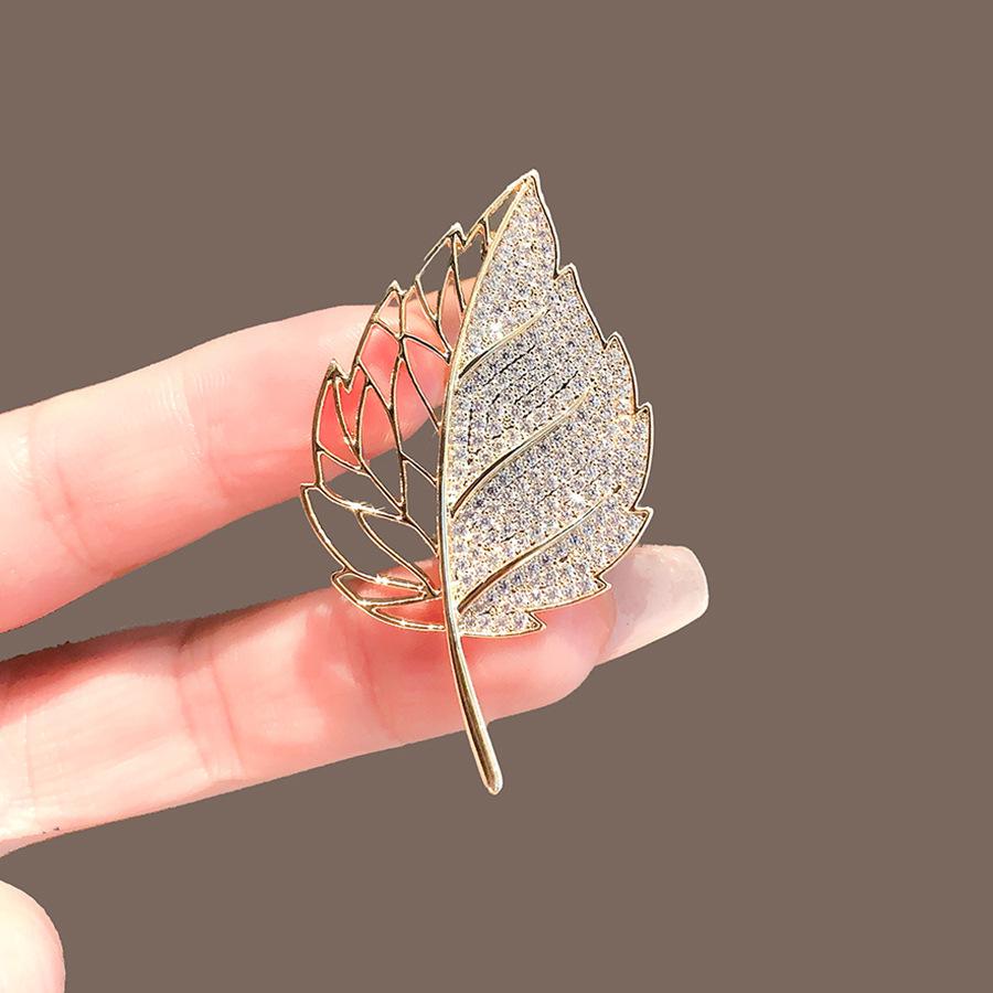 

Изысканная брошь-лист: Унисекс Модная булавка-корсаж для пальто или костюма