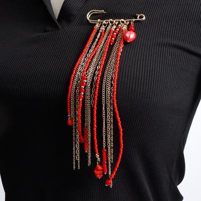 Red Bead Tassel Brooch, Vintage Metal Chain Lapel Pin, Niche Design Suit Accessories