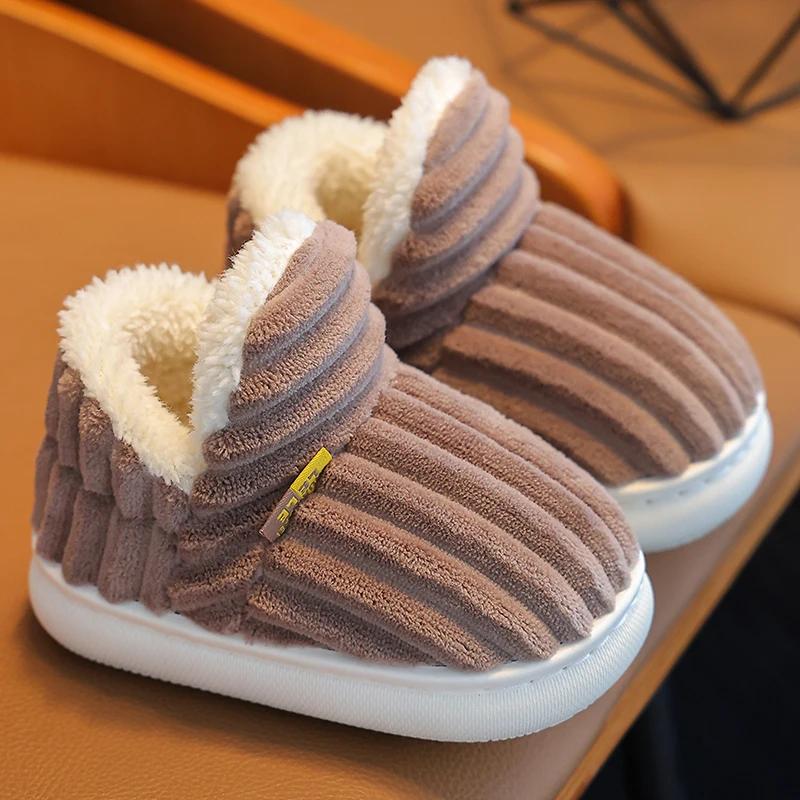 Nuove pantofole invernali a righe concise in peluche per bambini, suola morbida antiscivolo, per bambini, ragazzi e ragazze, con tacco, calde, alte, in cotone per la casa