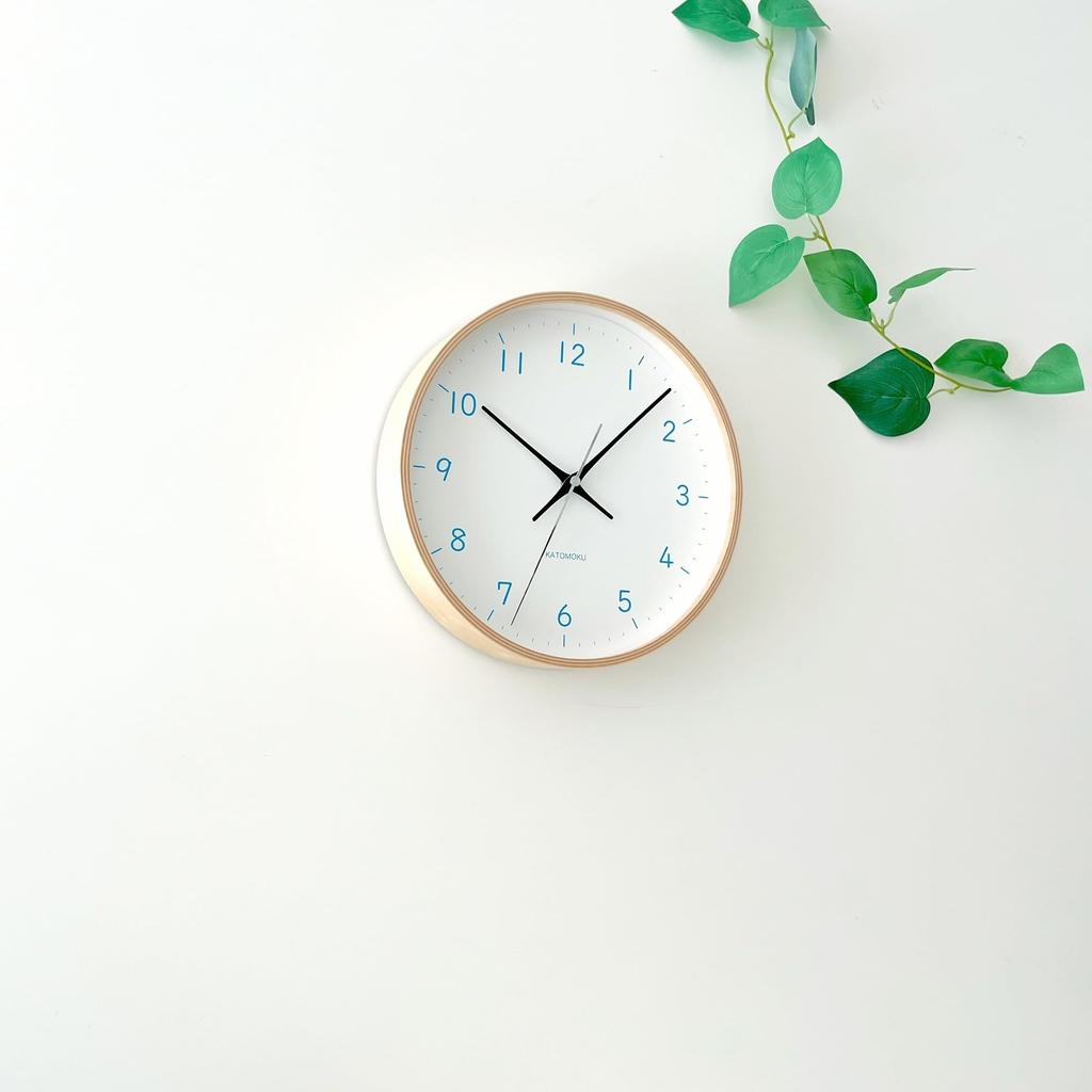 KATOMOKU plywood clock 22 Light Blue km-121LBRC Wall Clock, Continuous Second Hand, Diameter 25.2cm (Radio-controlled clock)