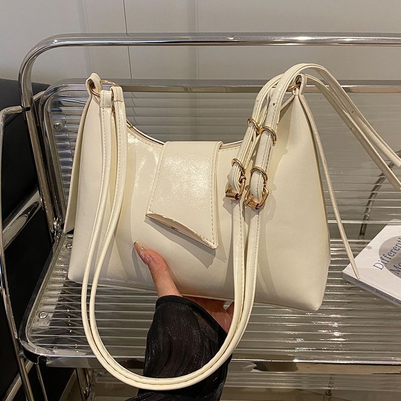 

Популярні жіночі сумки, Нові модні стильні сумки кросбоді, Стильні та універсальні сумки на плече, Елегантні жіночі сумки.