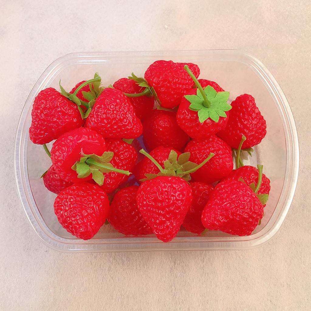 20Pcs Artificial Red Strawberries Plastic Fake Fruit