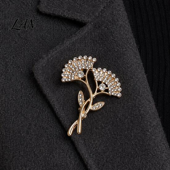 Nature Inspired Pin Rhinestone Ginkgo Leaf Brooch, Sparkling Lapel for Men Women, Non-fading Brooch Decorative Badge Clothes Bag Hat Scarf Suits