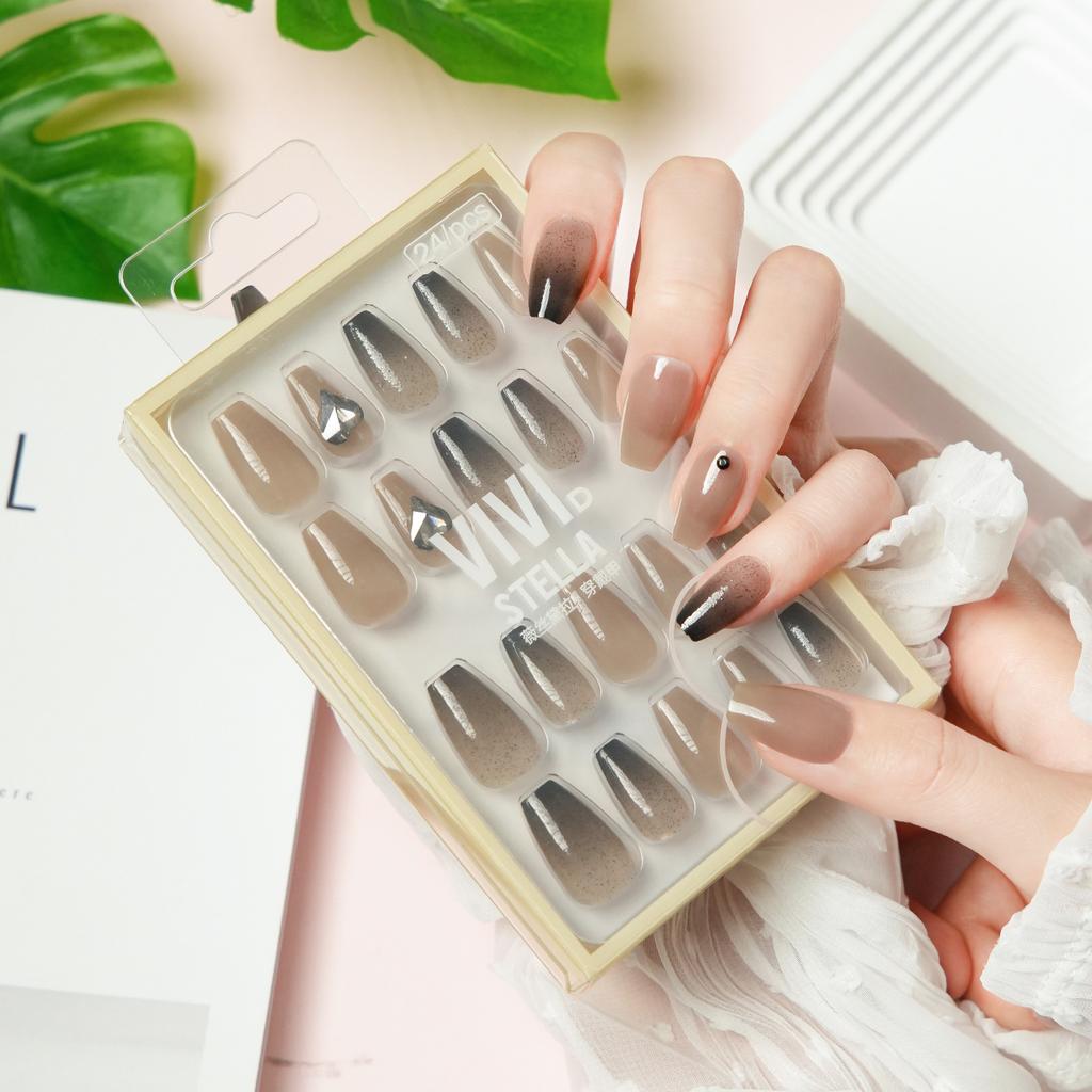 24 Finished Nail Pieces Wear Nail Pieces High-end Summer Fake Nails French Smudge Short Ladder Short Square