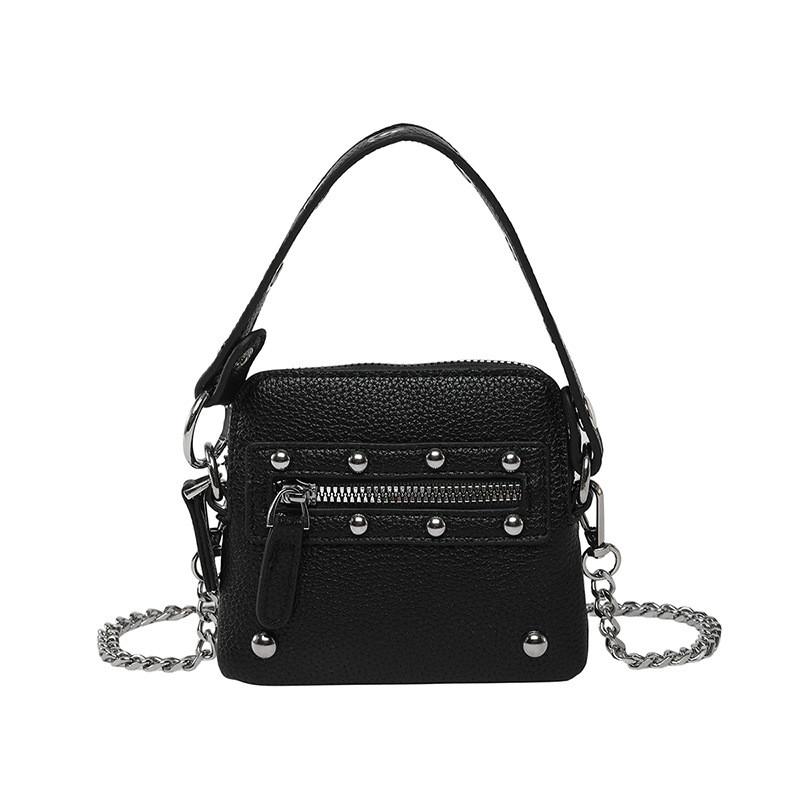 Fashion Solid Color Rivet Decoration Women Casual Mini Shoulder Chain Bag For Casual Outings