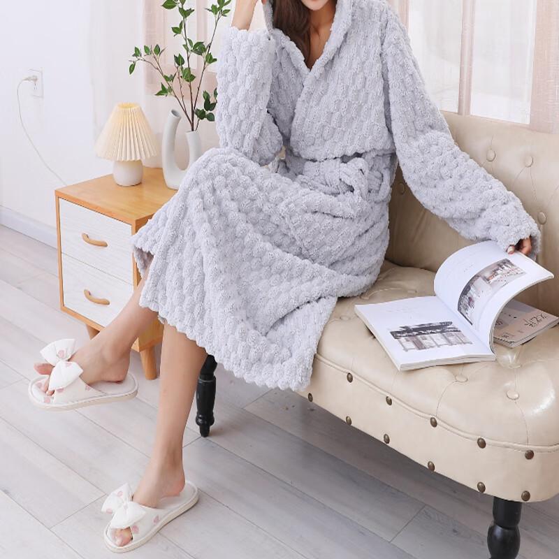 Brangdy Cloud Grid Coral Fleece Bathrobe