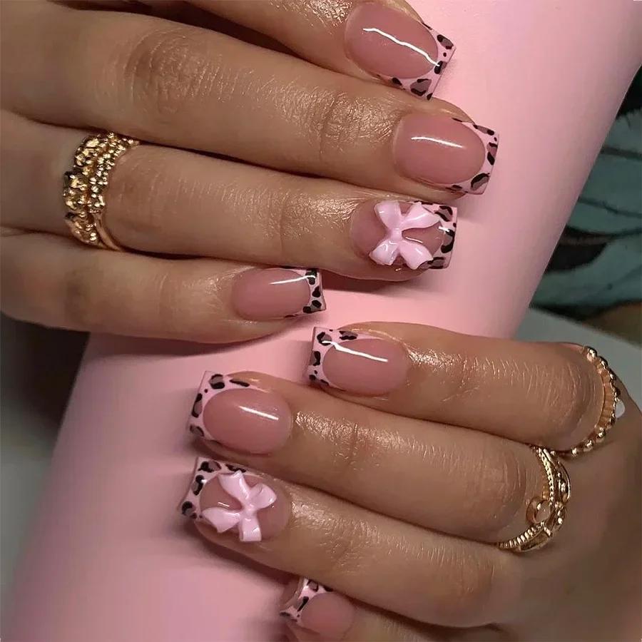 24 Piezas de Uñas Francesas Cuadradas Cortas Postizas Rosadas Acrílicas con Lazo de Perla Puntas de Uña de Cobertura Completa Extraíbles