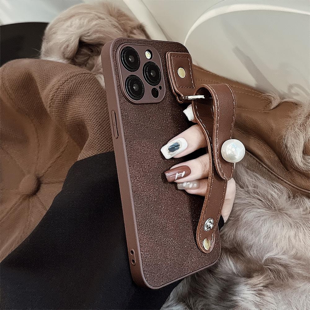 Camellia Wristband IPhone 15 Apple Phone Case 14promax Light Luxury Leather 13 Suitable for 11 Autumn and Winter Retro
