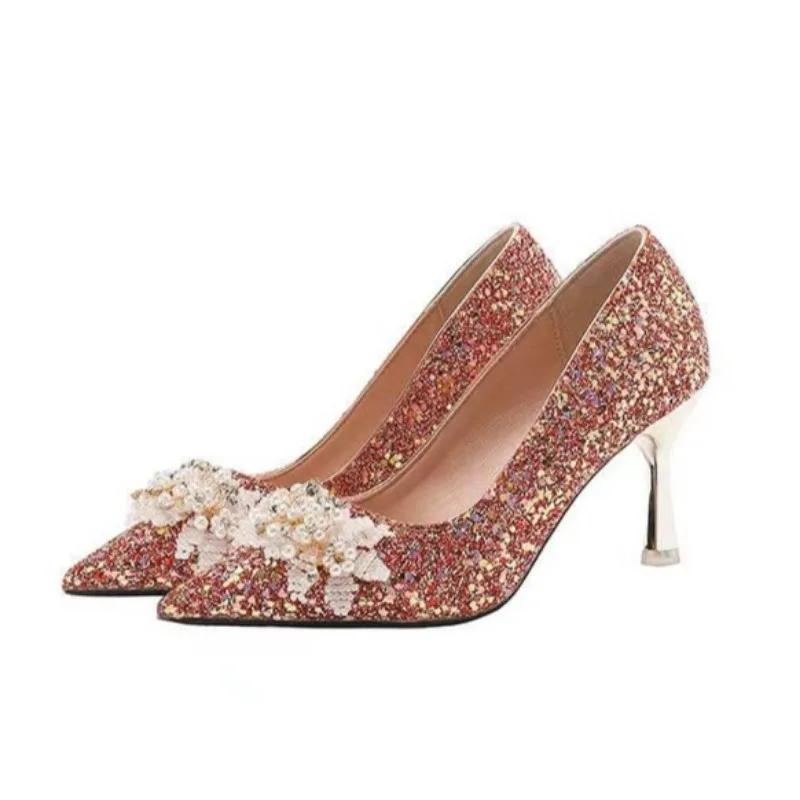 

Женская Мода Туфли на Тонком Каблуке Осень Новые Остроносые С Открытым Подъемом Блестящая Ткань Цветок Слипоны Высокий Каблук Свадебные Туфли 40