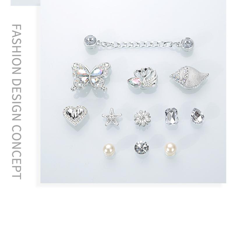 Set da 12 Pezzi Charms per Scarpe a Catena Argentati Incastonati di Diamanti Per Decorazioni Fai-da-te con Pattern Calamaro Farfalla Conchiglia Fibbia per Scarpe