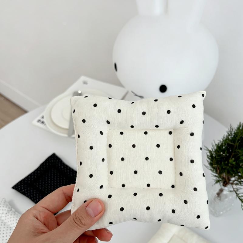 Cotton Heat Resistant Table Mat Quilted Square Coaster Bowknot Polka Dot Anti Scald Placemat For Home Kitchen Table Decoration