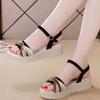 Plateau Damen Sandalen Keilabsatz Offene Zehen Damen Schuhe Farbgebung Designer Chic und Elegant Korea im Angebot Bequem