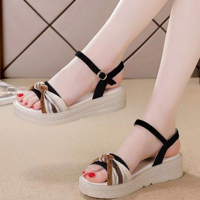 Plateau Damen Sandalen Keilabsatz Offene Zehen Damen Schuhe Farbgebung Designer Chic und Elegant Korea im Angebot Bequem