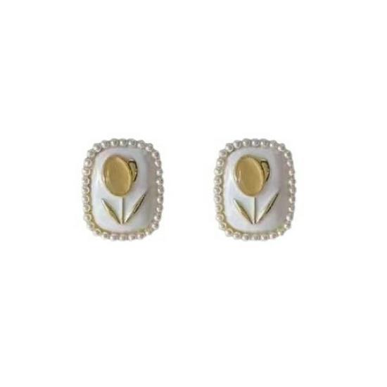 Aesthetic Tulip Pearl Stud Earrings: Exquisite Candy Color Design for Trendy Girls
