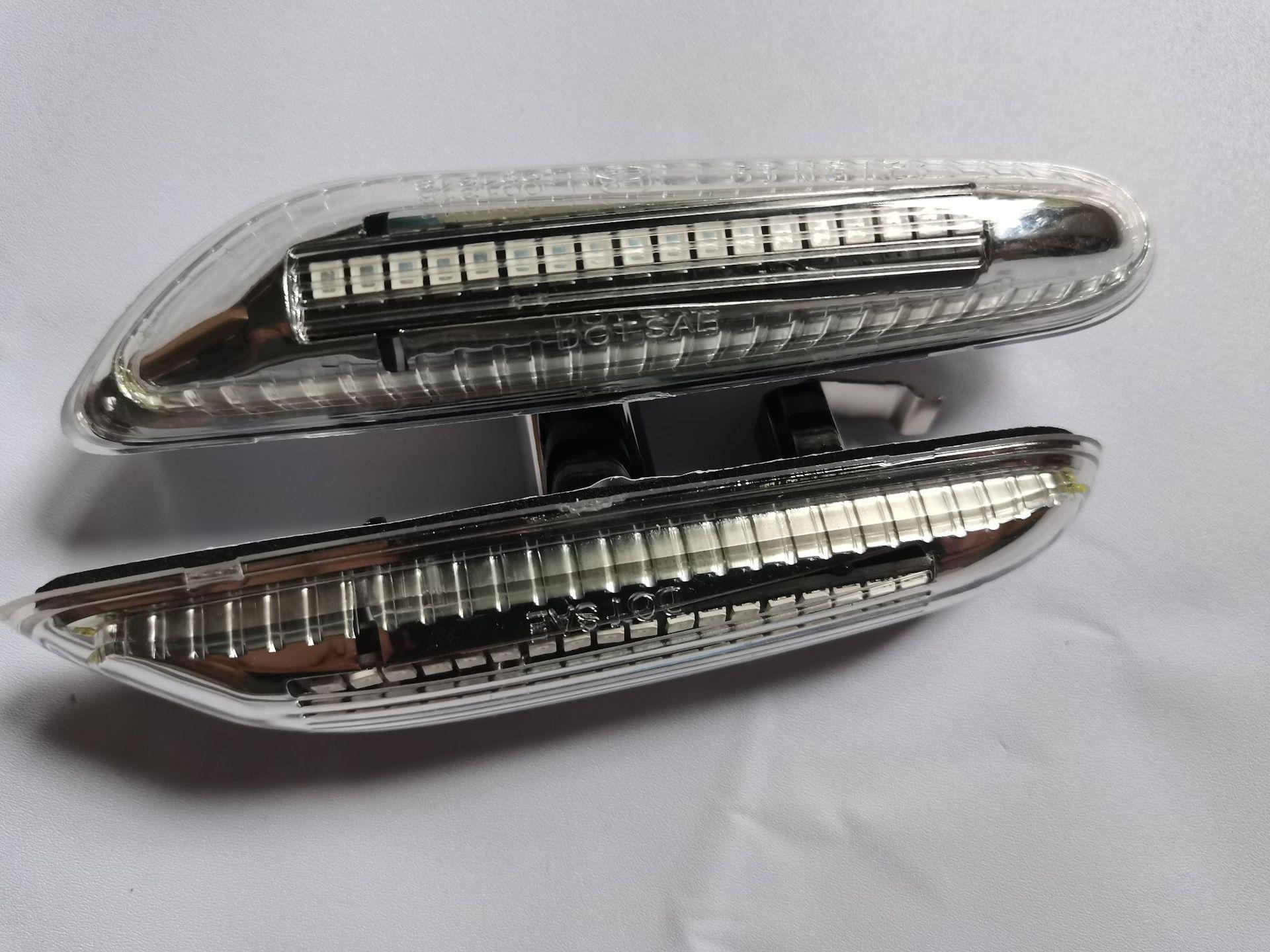 

Боковой габаритный фонарь BMW - Белый корпус Динамичный последовательный указатель поворота на крыле для E60 X1 X3 E90