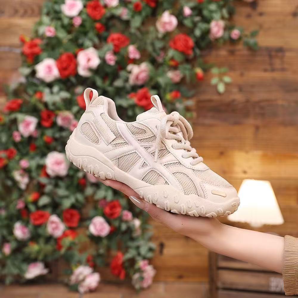 Thick-soled breathable mesh Forrest Gump shoes, small white shoes for women in 2025, new height-increasing casual sports board shoes for women