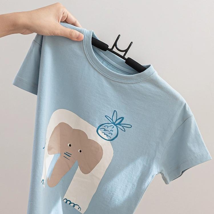 Space-Saving Children's Hangers: Multifunctional Baby Clothes Drying Rack with Hooks.