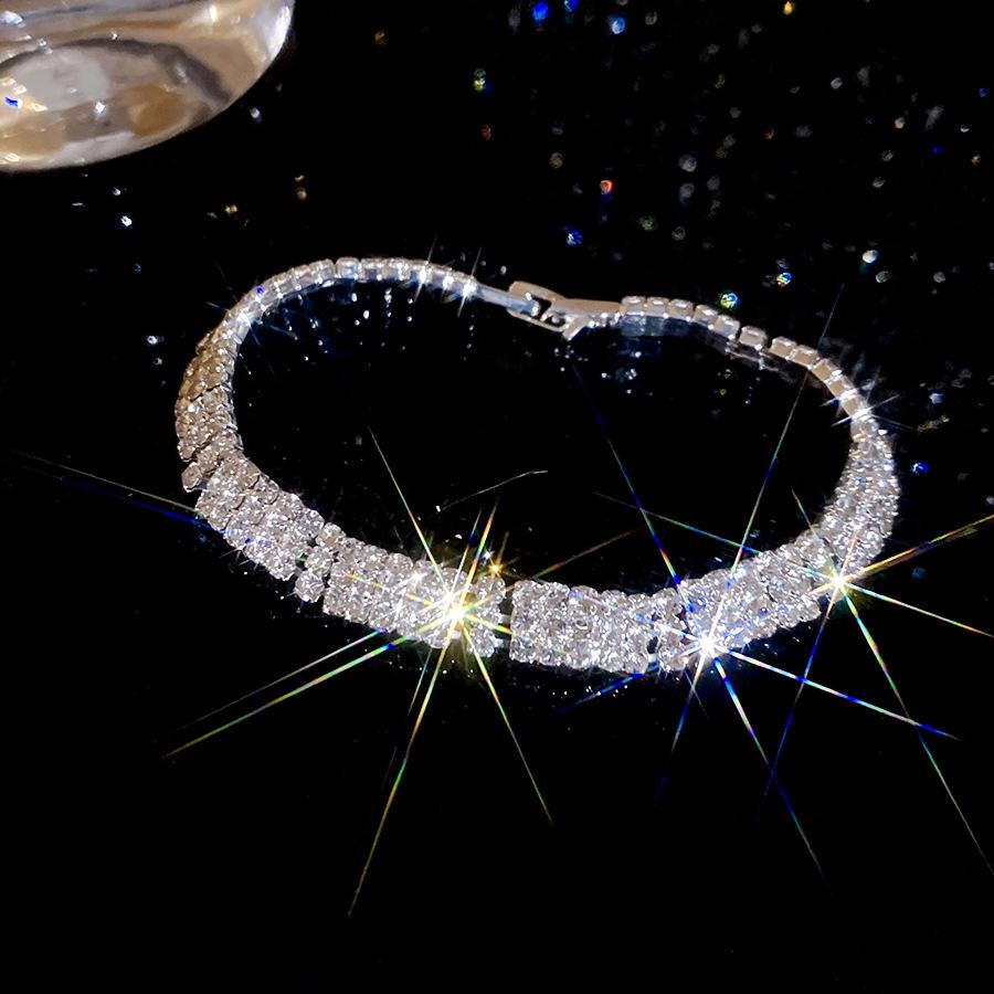 French Royal Geometric Hollow Earring & Necklace Set | Luxurious Retro Clavicle Chain