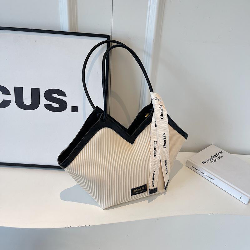 Large-capacity bag women's 2025 new high-end commute to work shoulder satchel underarm class tote handbag