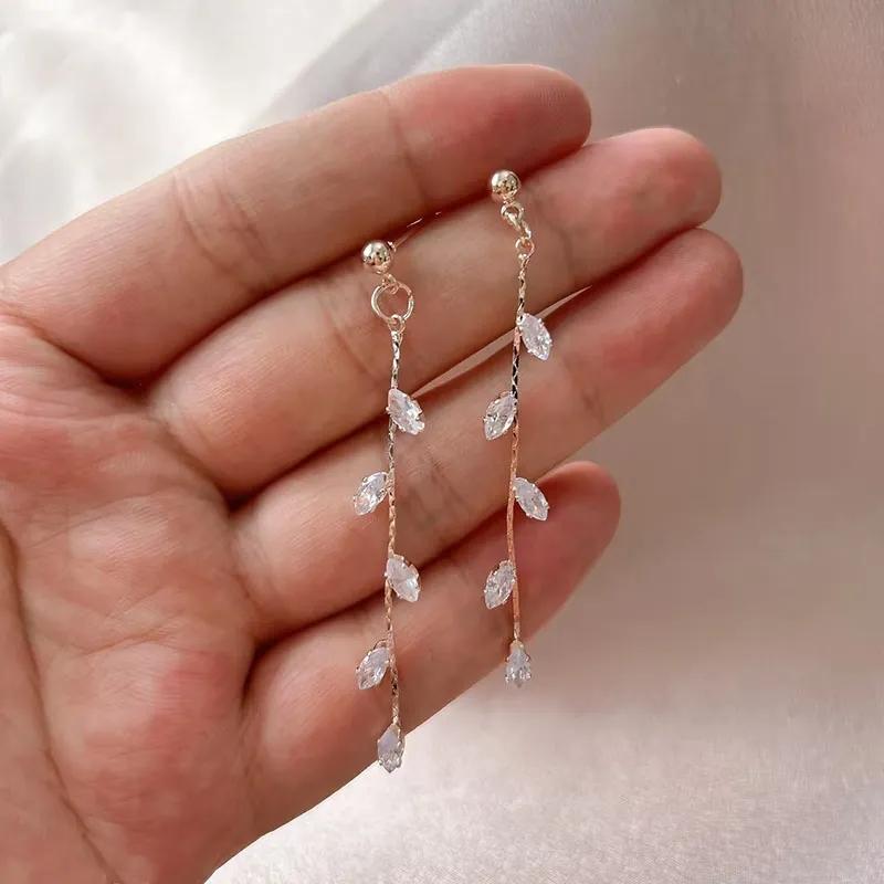 New Fashion Gold Color Leaf Earrings For Women Exquisite Mini Set Cubic Zirconia Wedding Ear Zircon Noble Pendant Gifts