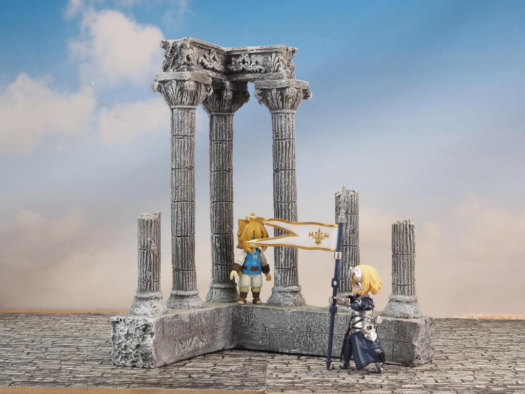 In Three Diorama Temple Pillar for Miniature Ruins Background Scale Compatible Good Directions Figures, Display, 1/12 (Pillar D)