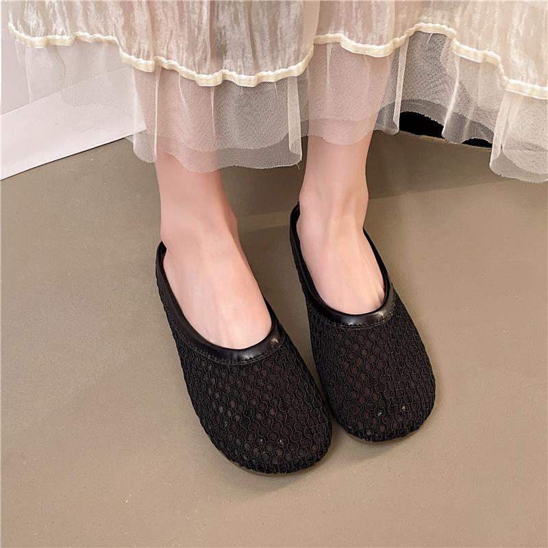 Large size women's shoes 41 to 43 show small feet, soft soles are not tired, cool feet, slippers mesh yarn hollowed out and breathable bag head half