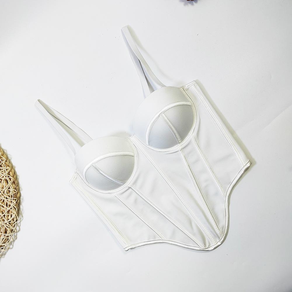 Corsés, ropa de mujer moderna y elegante