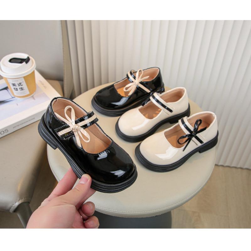 Dětské boty Jaro a podzim Nová korejská verze Bow Girl Princezna Boty Studentské Single Boty Malé černé kožené boty Tide