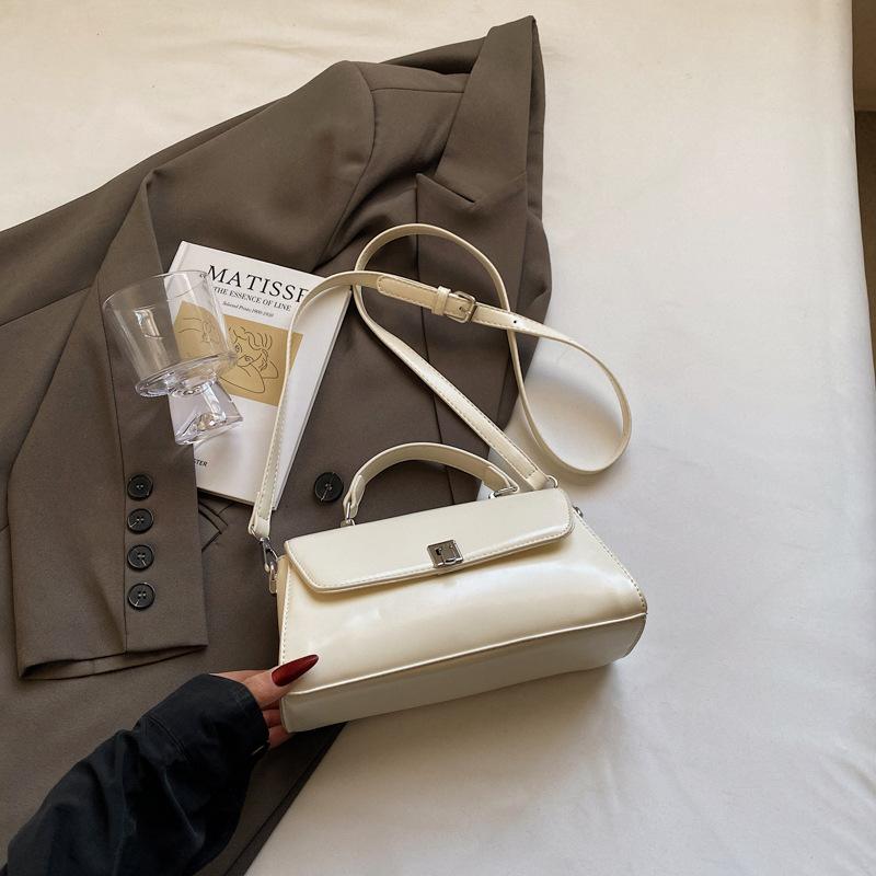 Bag lady 2025 new trendy high-end fashion retro versatile messenger bag spring and summer small bag portable small square bag