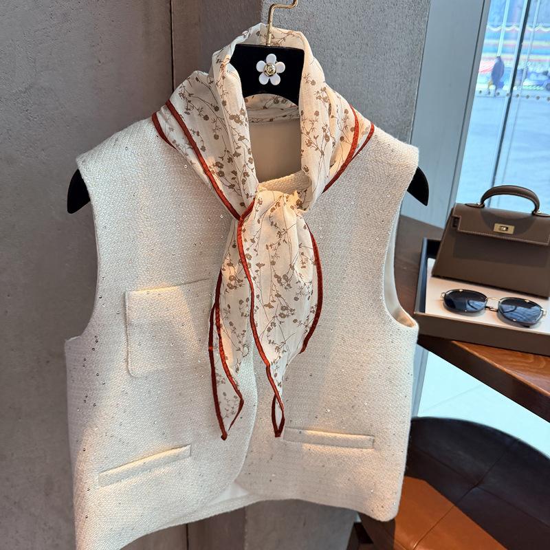 Trend versatile small fragrance style versatile floral triangle scarf stacked on top of niche sunshade scarf silk scarf accessories silk scarf