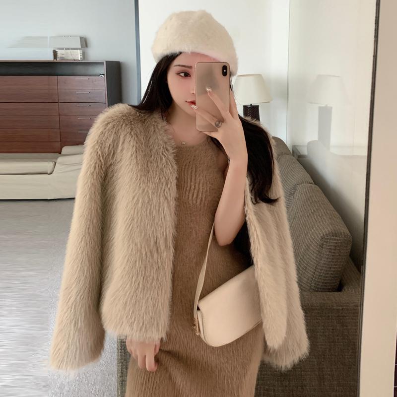 

Зимние новые винтажные куртки с длинным рукавом из лисьего меха, женские модные элегантные плюшевые короткие пальто с V-образным вырезом, женские однотонные облегающие повседневные флисовые женские пальто, топ 25520 One Size хаки