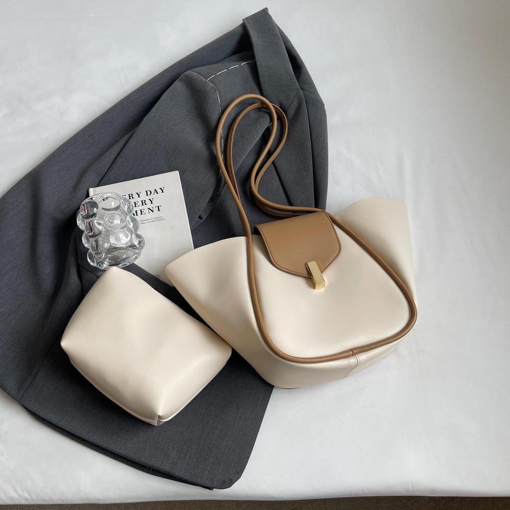 Yogodlns Designer-Edit Large Tote Bag Trendy Lock Detail Satchel, Chic Underarm Purse for Women, Minimalist Crossbody & Work Bag