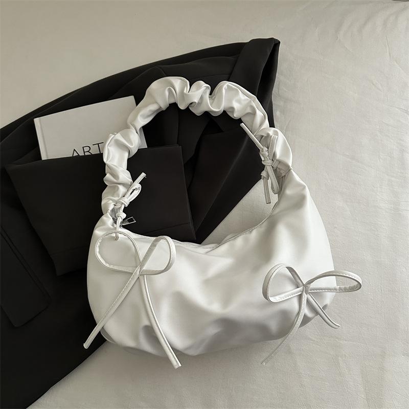 

Нишевый дизайн плиссированный плечевой ремень сумка-бант через плечо сумка-облако женская 2025 новая трендовая милая сумка подмышку белый