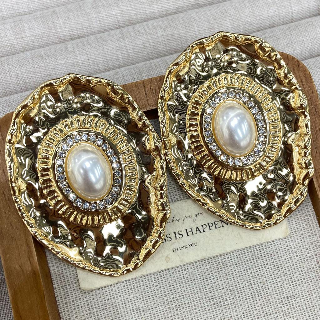 Fashion Diamond-Encrusted Resin Oval Stud Earrings Retro Court Style Temperament Earrings Light Luxury High-End Ears