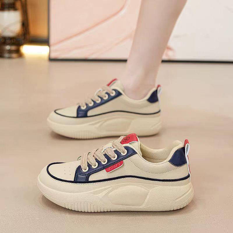 Women's Shoes 2025 Spring Festival New Versatile Student Casual Sports Shoes Platform Explosion Lightweight Flat Floor Shoes Dad Shoes