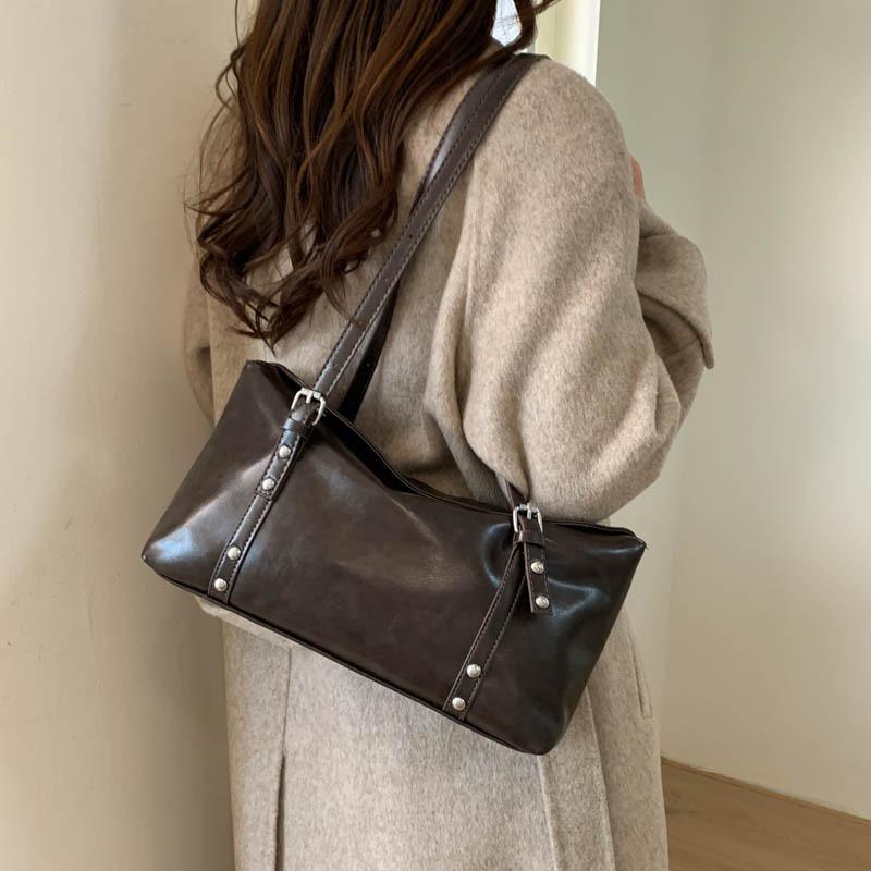 Retro bag women's large capacity 2025 new autumn and winter versatile simple shoulder bag premium texture commuter tote bag