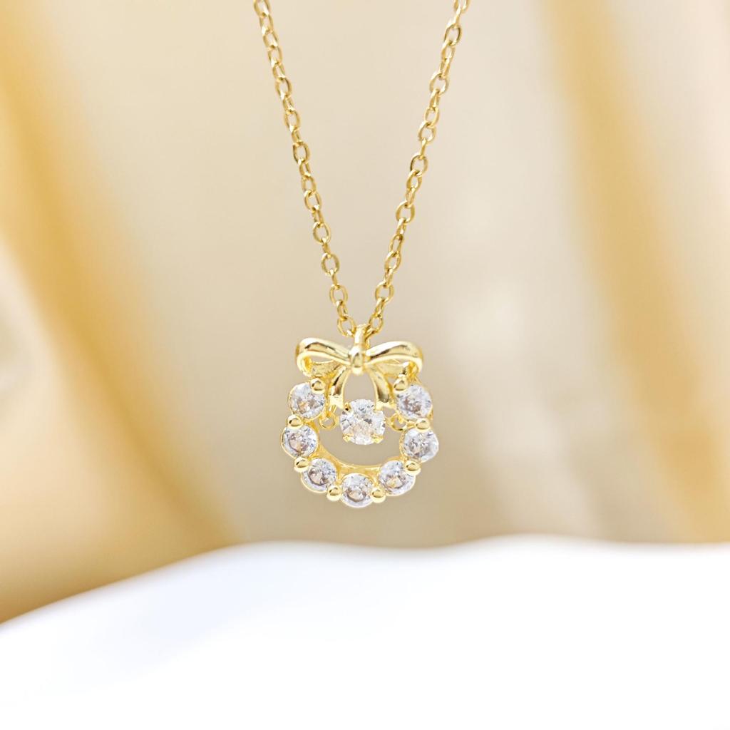 Princess on the Run: Summer Bow Necklace with Beating Heart, Titanium, Zirconia Clavicle Chain