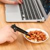 5/10 Stück Freihand-Snack-Pinzetten Essstäbchen Spiele spielen Finger-Essstäbchen Fauler Helfer Clip Snack Keine schmutzigen Hände Ring-Zubehör