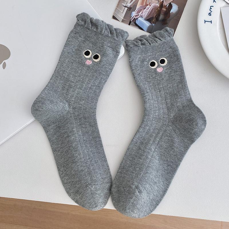 Female Autumn and Winter Sweet Lovely Embroidery Expression Bubble Mouth Lace In Tube Socks